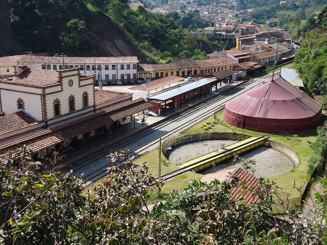 Descubra a beleza dos pontos turísticos de Ouro Preto, um Patrimônio Histórico que encanta com sua arquitetura barroca e rica cultura.