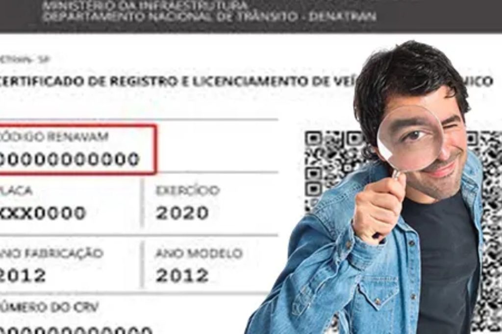 Homem segurando uma lupa em frente a um documento de registro de veículo (CRLV), destacando o código RENAVAM e dados como placa, ano e modelo — simbolizando a consulta de informações do veículo.